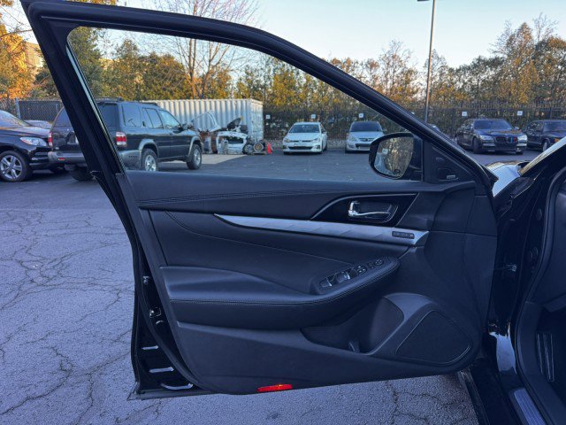 Used 2018 Nissan Maxima SR w/ Midnight Edition image 18