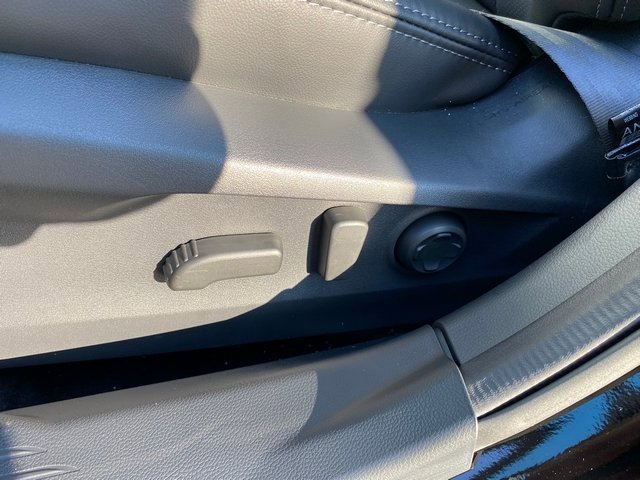 New 2025 Subaru Outback Limited image 16