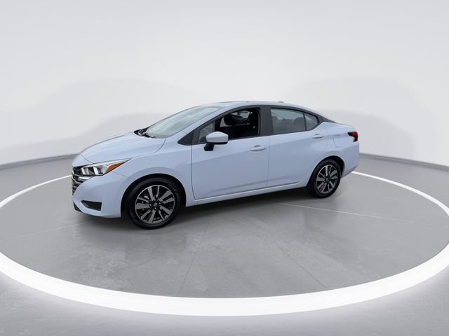 Used 2024 Nissan Versa SV image 4