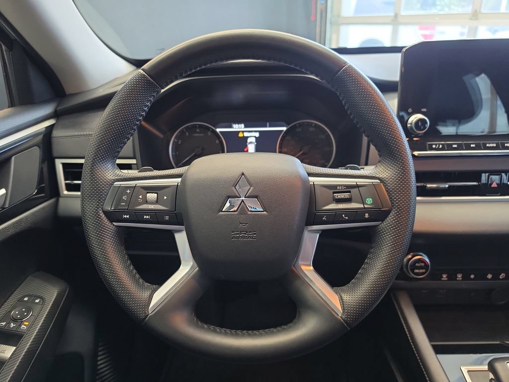 Used 2024 Mitsubishi Outlander SE Black Edition FWD image 20