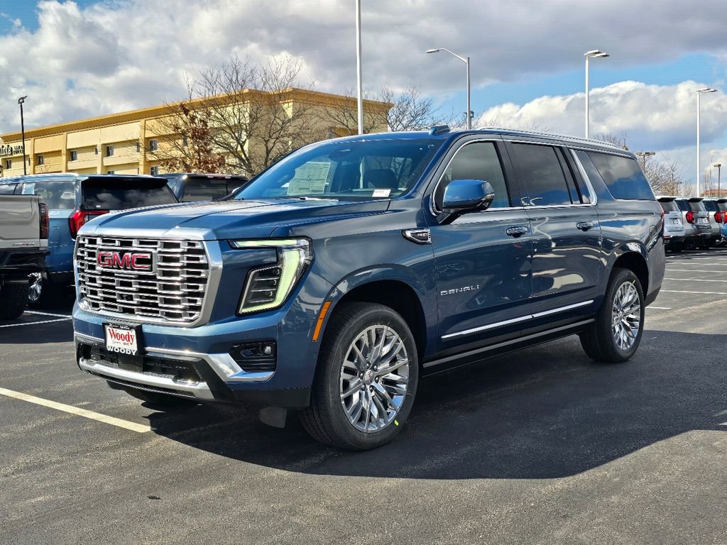 New 2026 GMC Yukon XL Denali w/ Sun & Power Step Package AWD/4WD image 5
