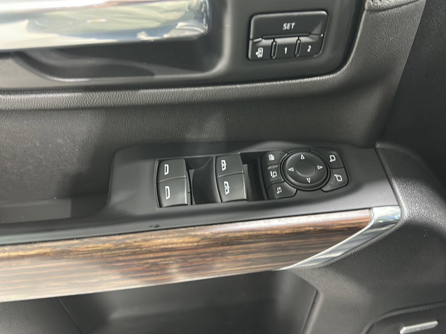 Used 2023 Chevrolet Silverado 2500 High Country image 22