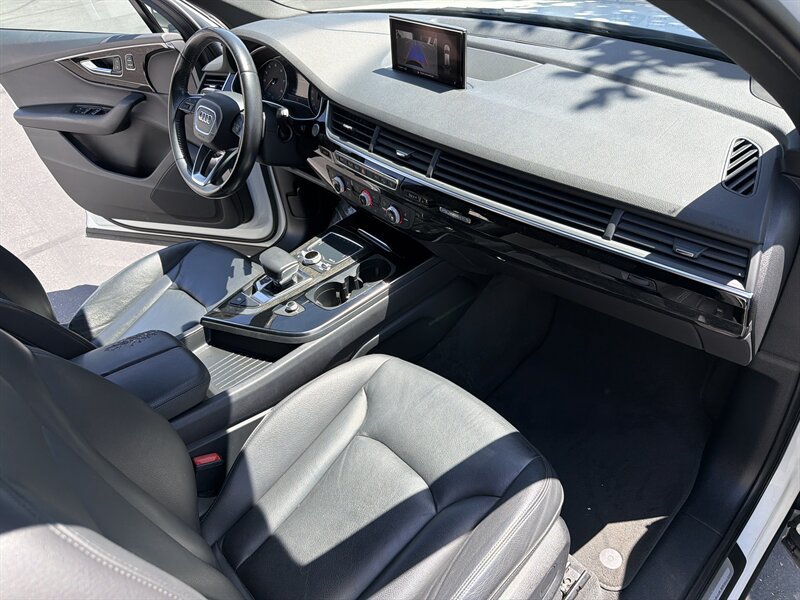 Used 2017 Audi Q7 2.0T Premium AWD/4WD image 34