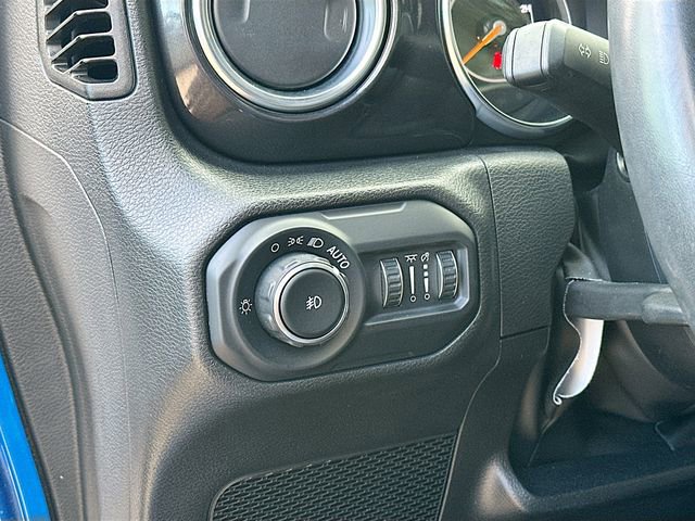 Used 2022 Jeep Wrangler Unlimited Sahara image 11