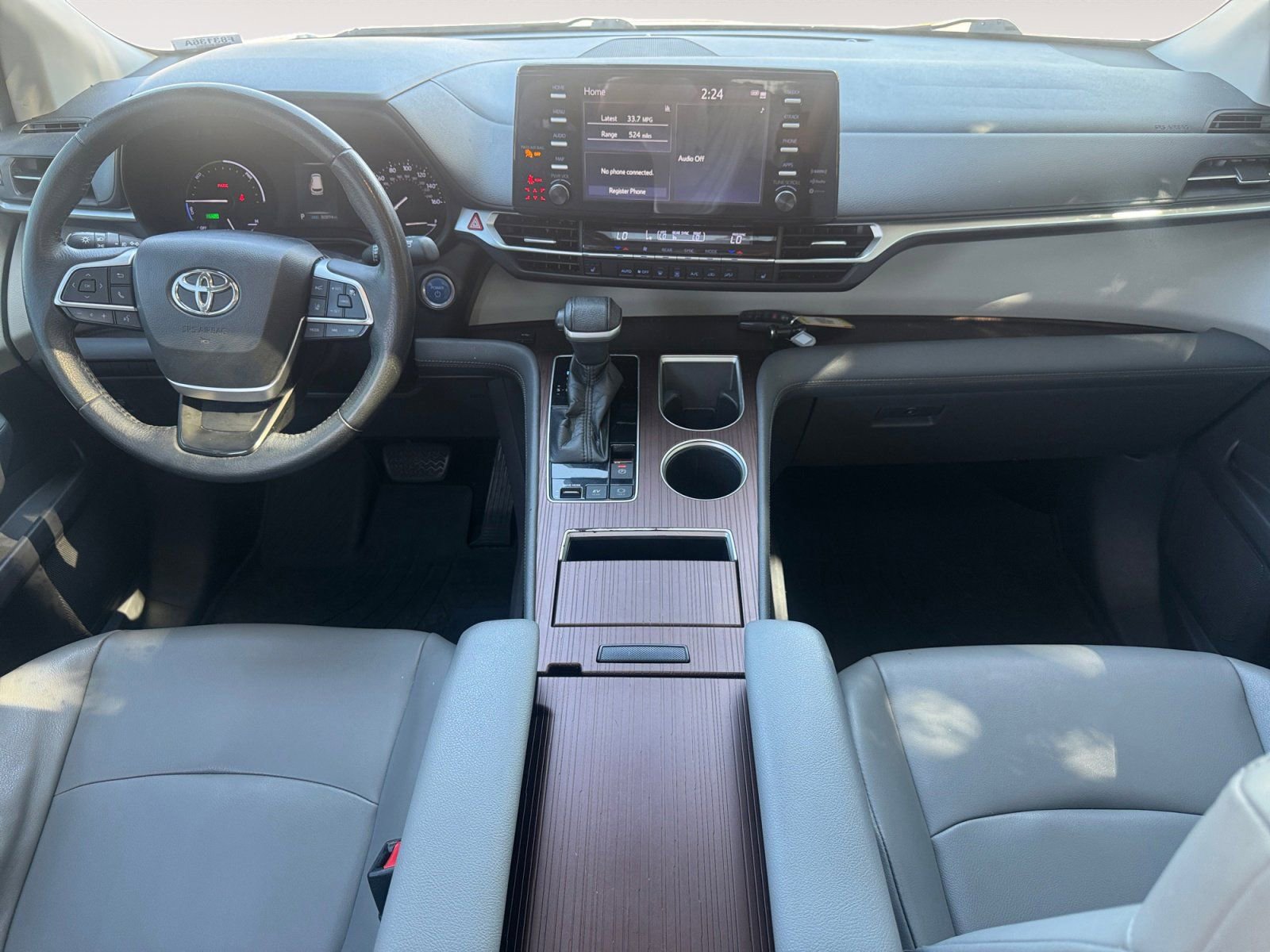 Used 2021 Toyota Sienna XLE image 10