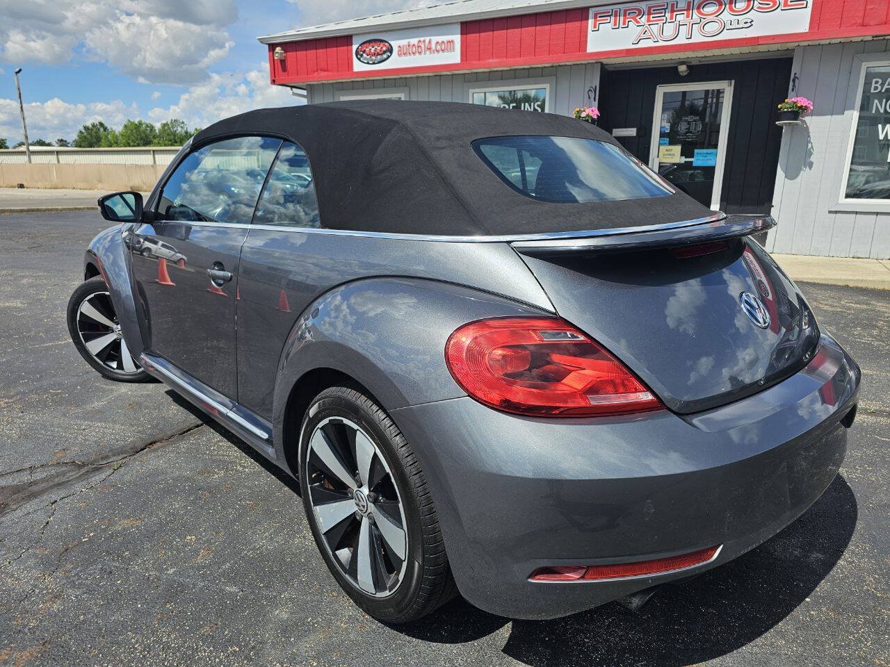 Used 2014 Volkswagen Beetle R-Line FWD image 9