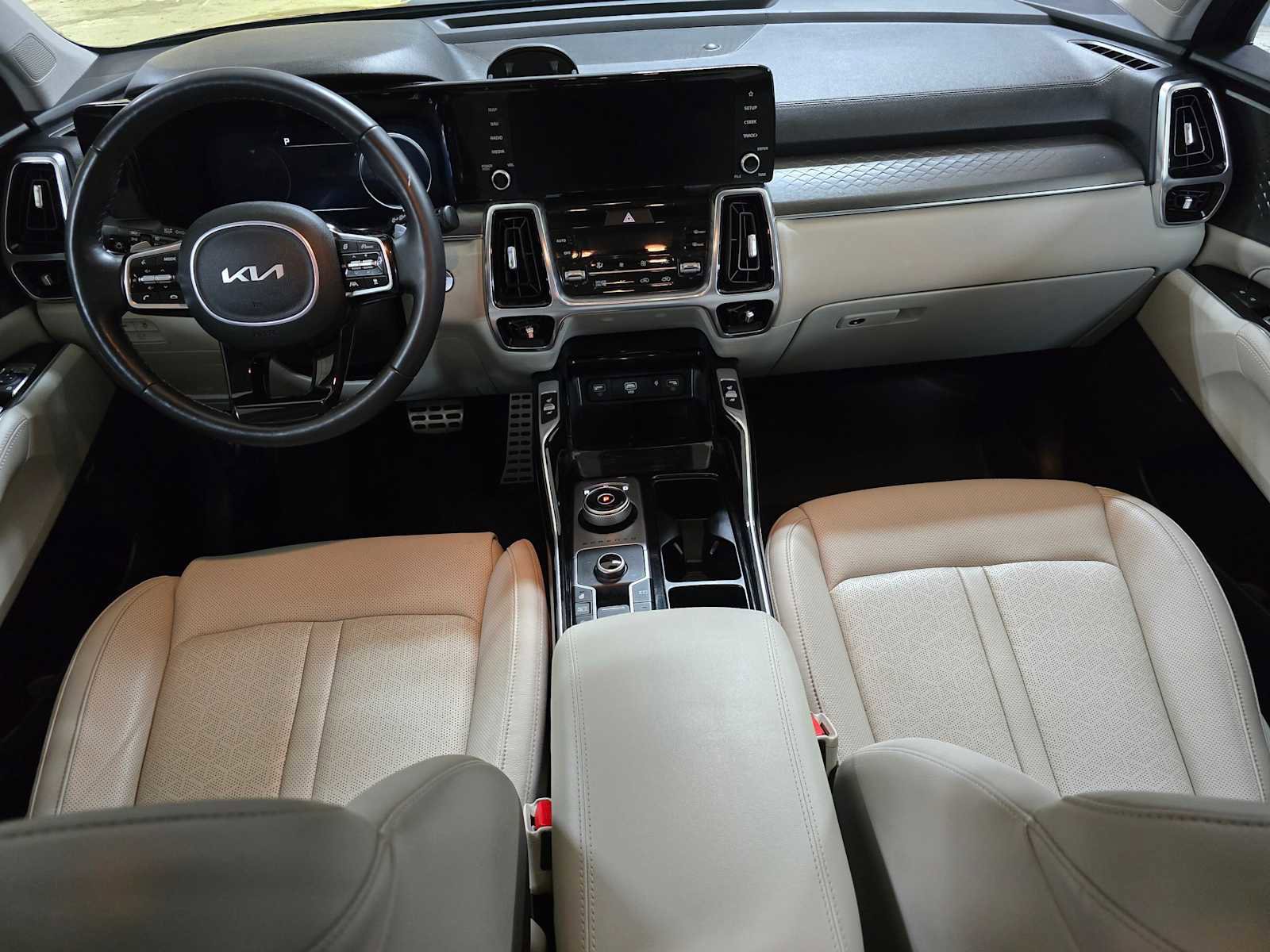 Used 2023 Kia Sorento SX Prestige image 18