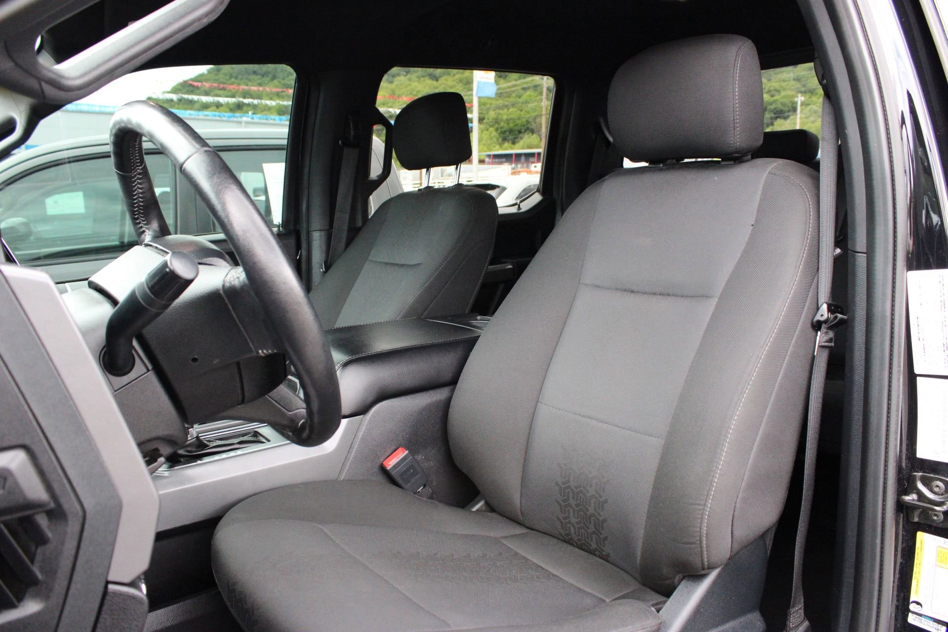 Used 2020 Ford F150 XLT w/ Equipment Group 302A Luxury AWD/4WD image 18