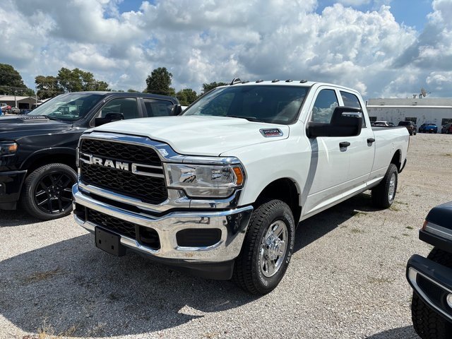 New 2024 RAM 2500 Tradesman w/ Chrome Appearance Group