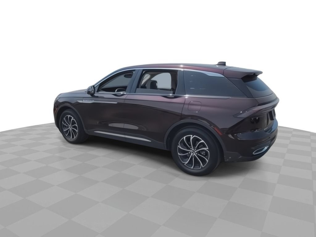 Used 2024 Lincoln Nautilus Premier w/ Equipment Group 102A AWD/4WD image 6