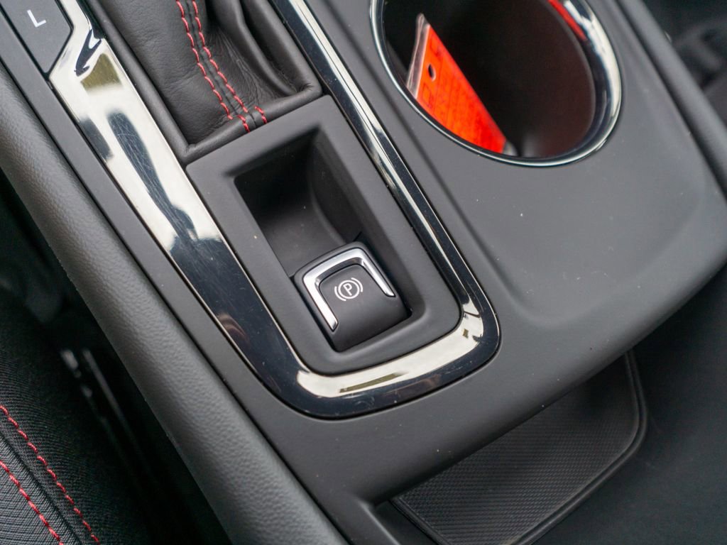 Used 2022 Chevrolet Equinox RS w/ LPO, Floor Liner Package image 28