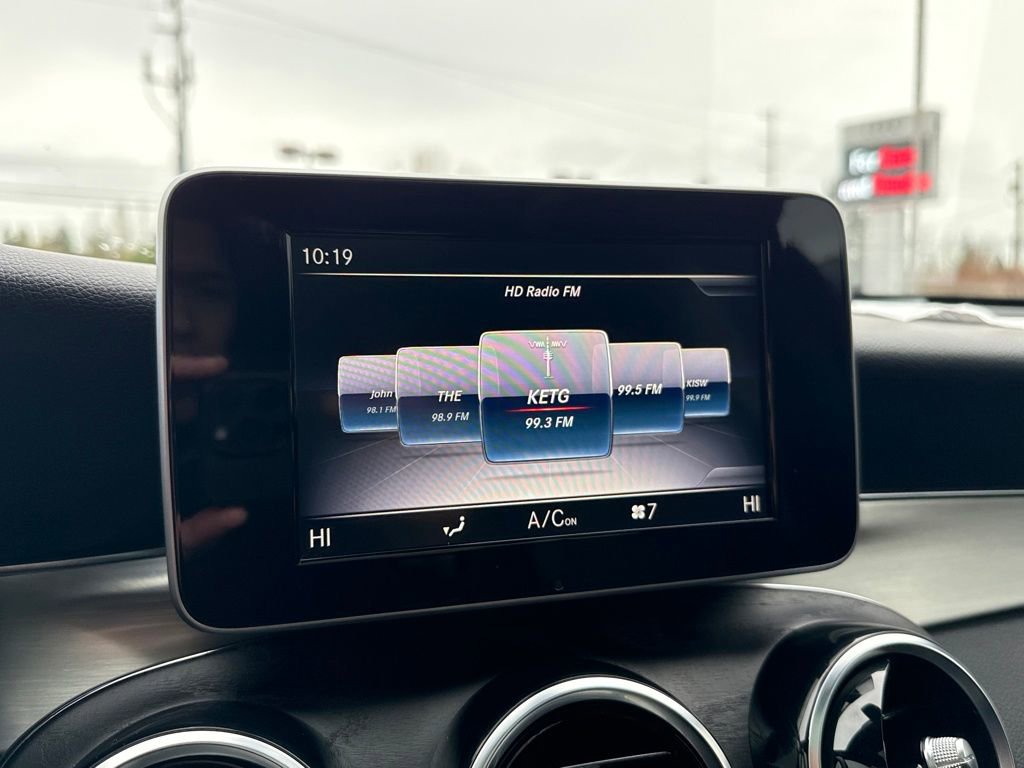 Used 2019 Mercedes-Benz GLC 300 4MATIC image 20