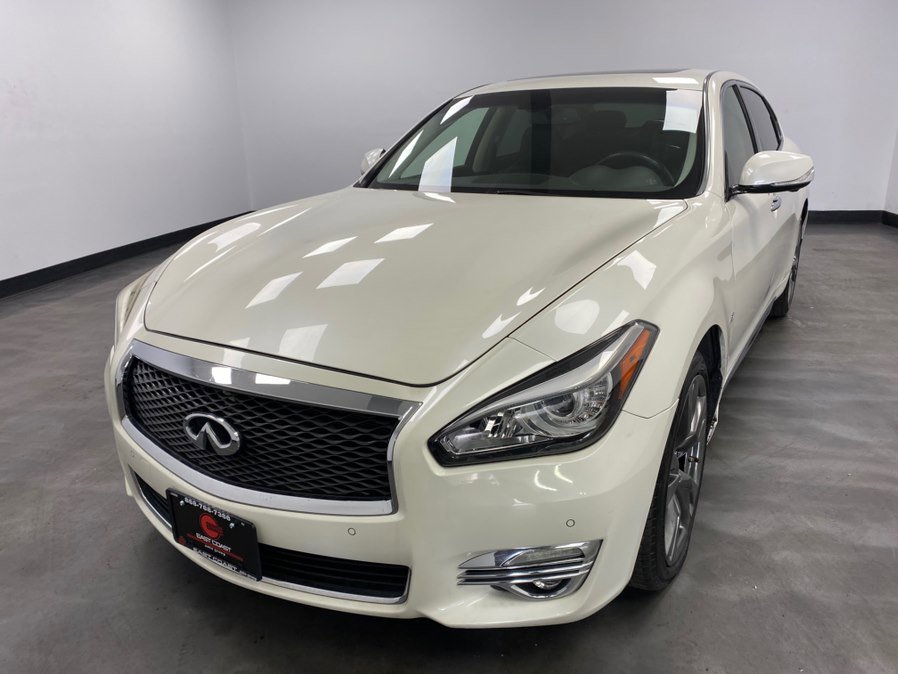 Used 2016 INFINITI Q70 L 3.7 w/ Deluxe Touring Package AWD/4WD image 2