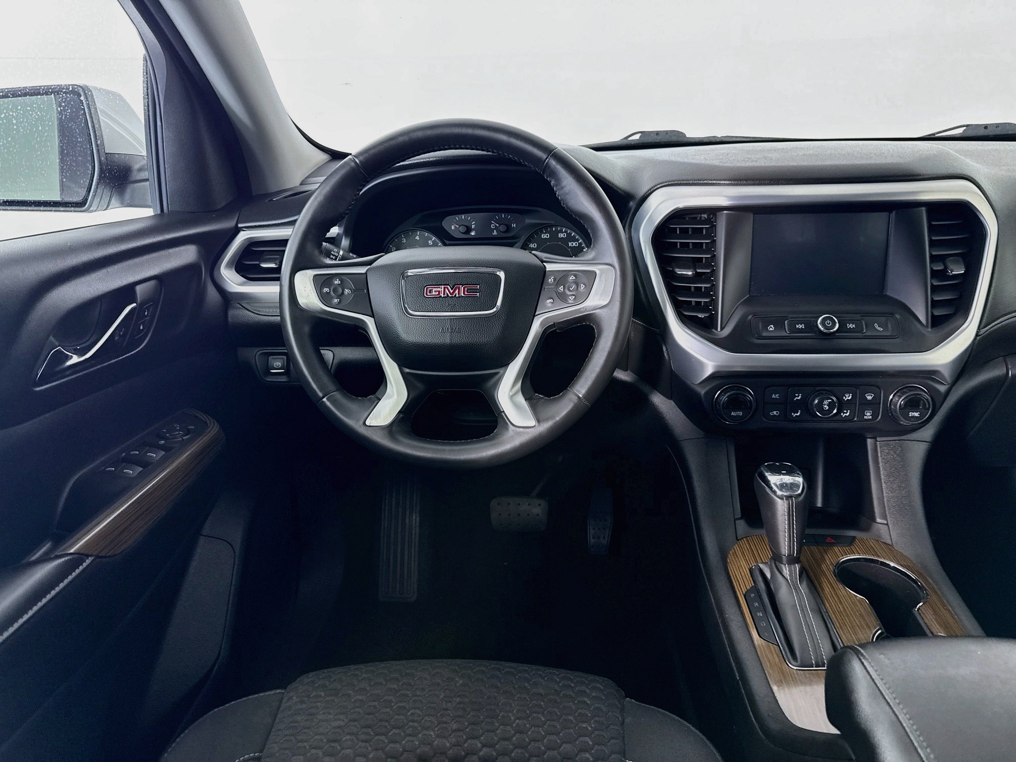 Used 2017 GMC Acadia SLE FWD image 20