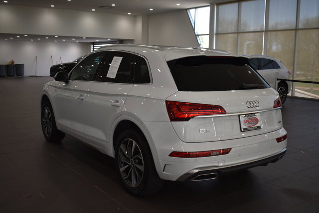 Used 2023 Audi Q5 2.0T Premium w/ Convenience Package AWD/4WD image 8