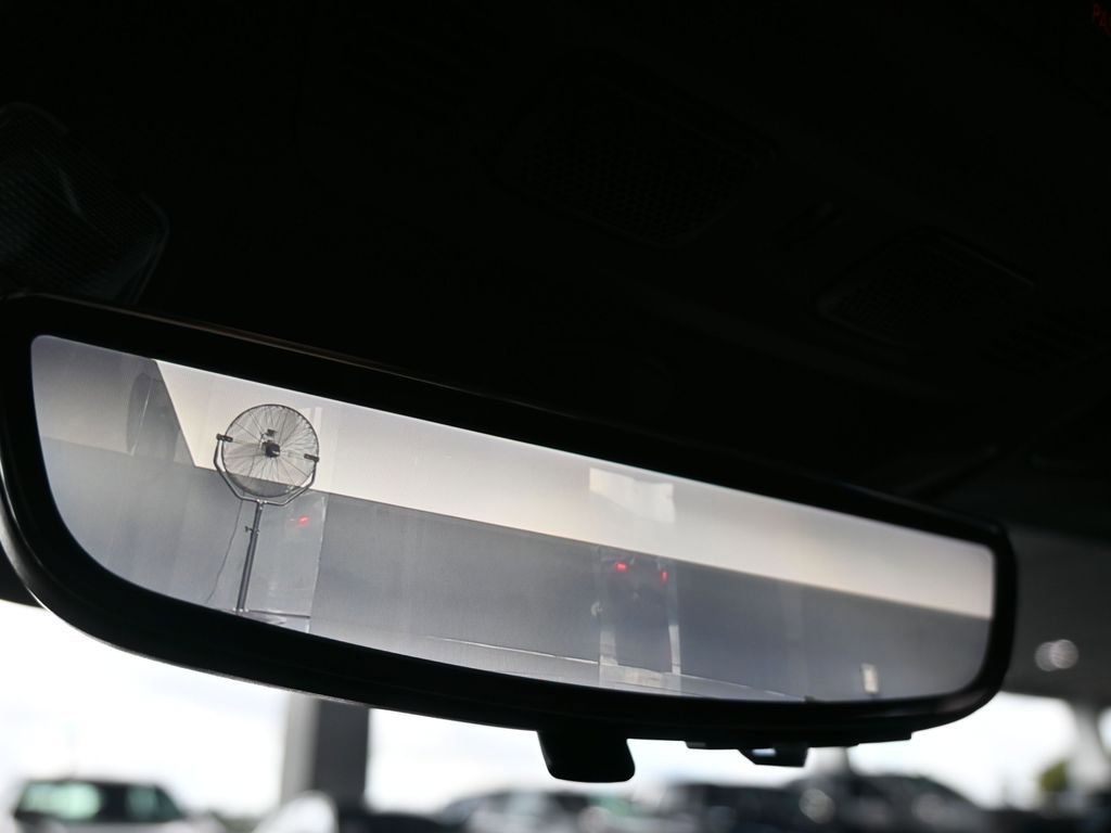 Used 2024 Chevrolet Corvette Stingray Convertible w/ Z51 Performance Package image 25