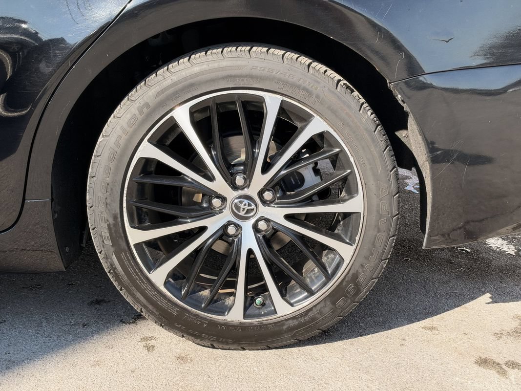 Used 2019 Toyota Camry SE FWD image 28