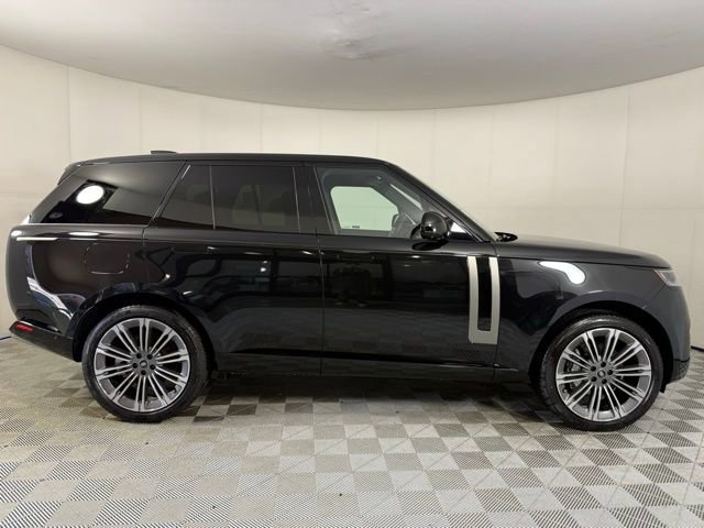 New 2025 Land Rover Range Rover SE image 8