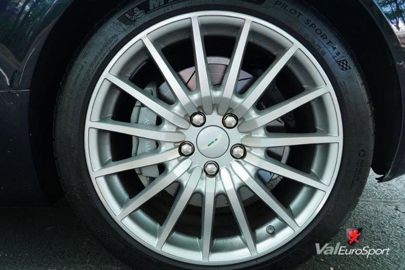 Used 2006 Aston Martin DB9 Volante image 33