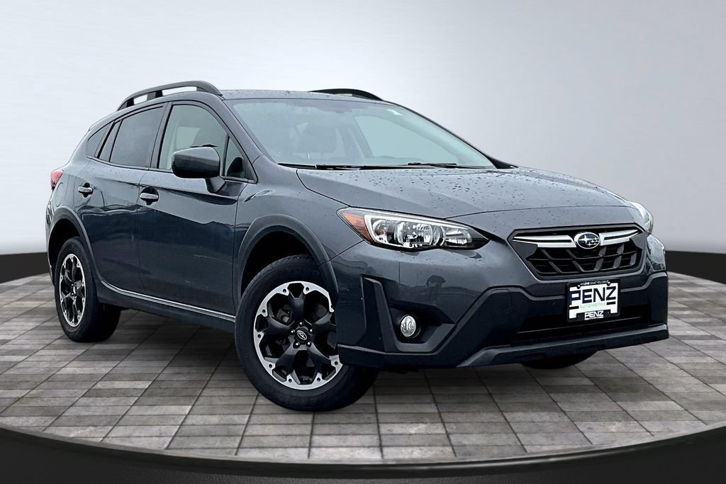 Used 2021 Subaru Crosstrek 2.0i Premium w/ Moonroof Package AWD/4WD image 3