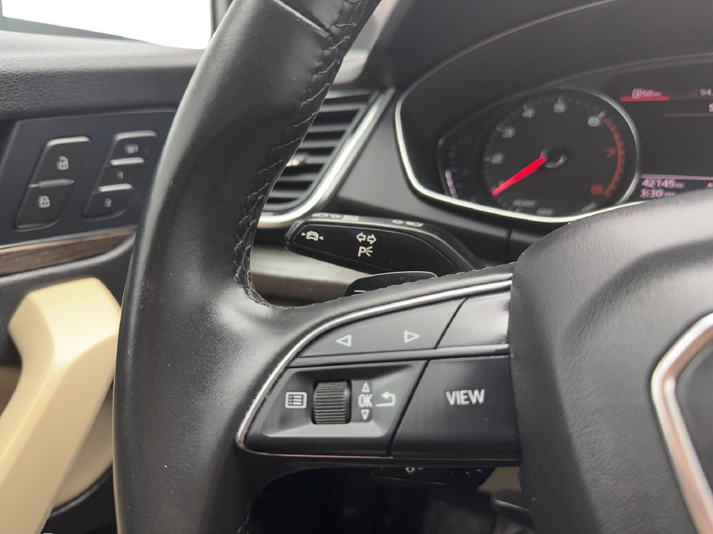 Used 2023 Audi Q5 2.0T Premium w/ Convenience Package AWD/4WD image 40