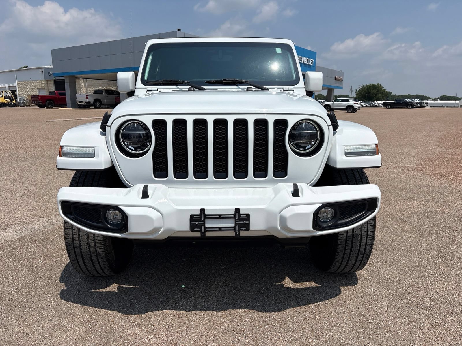 Used 2021 Jeep Wrangler Unlimited Sahara AWD/4WD image 9