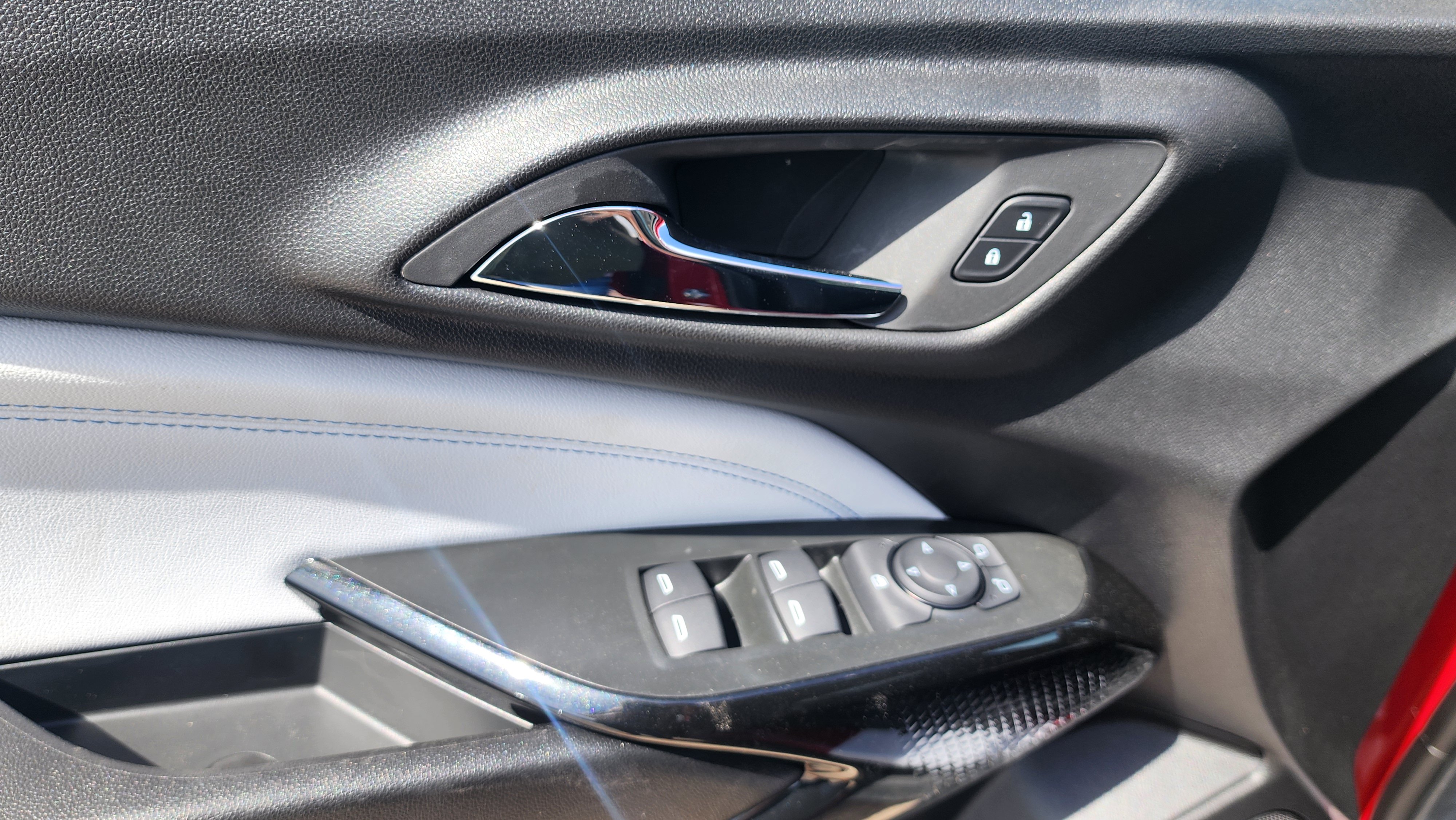 New 2026 Chevrolet Trax LT w/ Sunroof Package FWD image 11