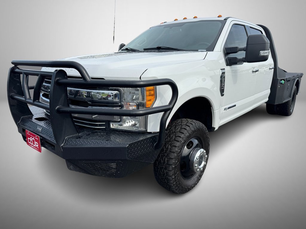 Used 2017 Ford F350 Lariat w/ Chrome Package image 2