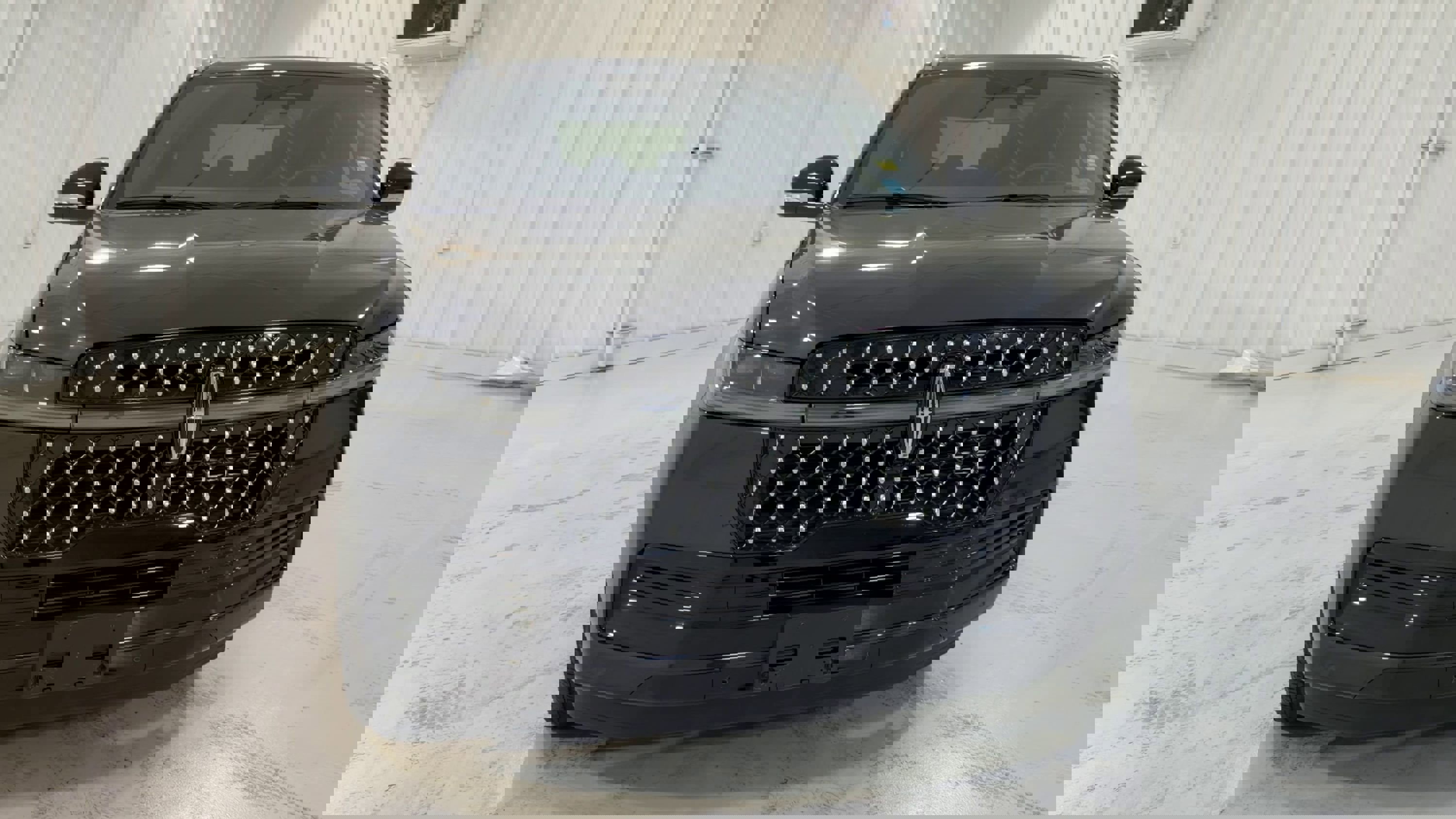 Used 2025 Lincoln Navigator Black Label image 4