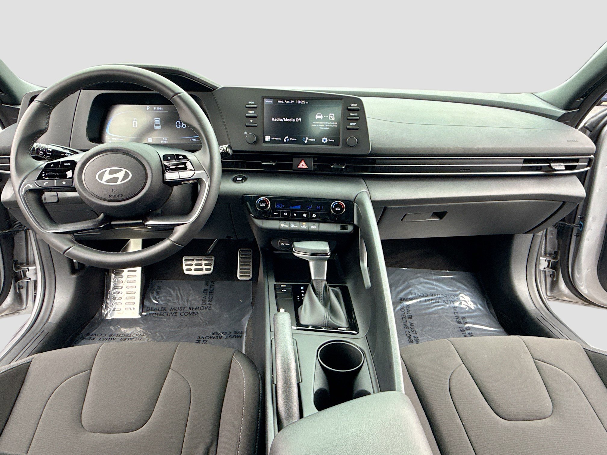 Certified 2025 Hyundai Elantra Sport FWD image 3