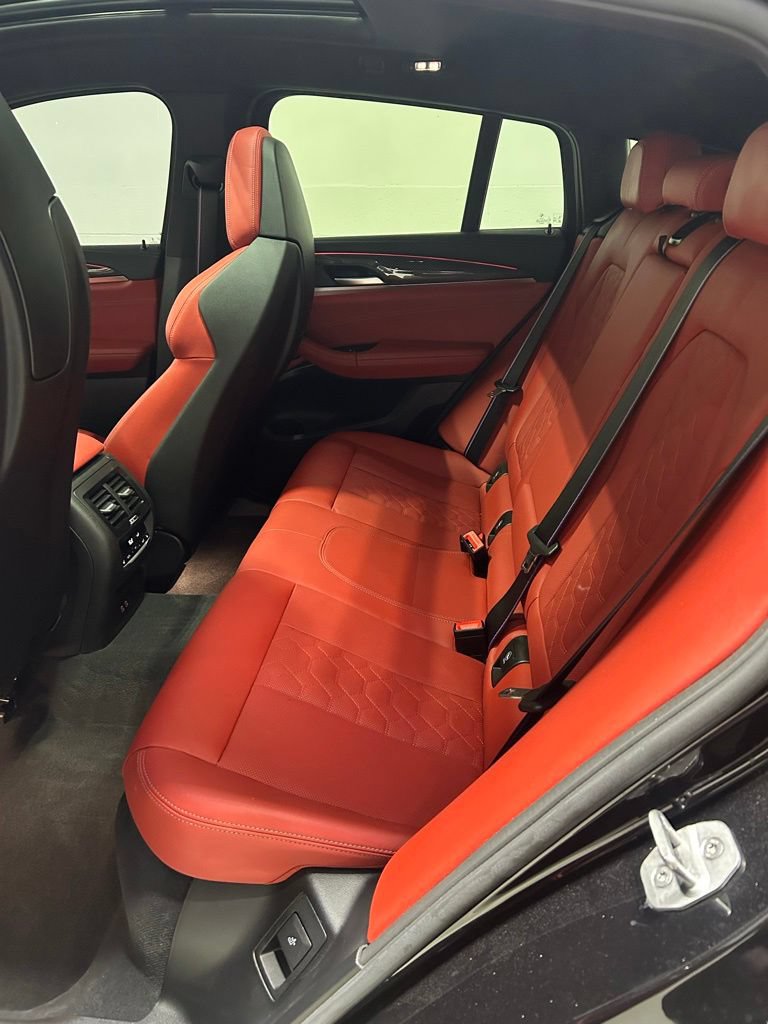 Used 2024 BMW X4 M AWD/4WD image 30