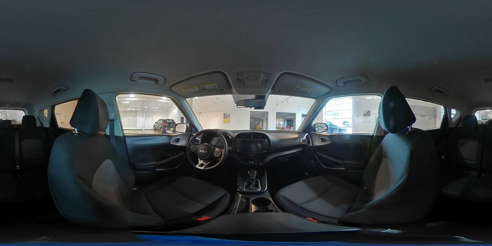 Used 2025 Kia Soul LX w/ LX Technology Package FWD image 40