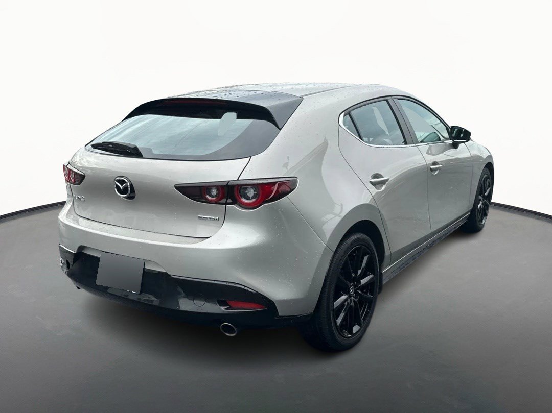 Used 2024 MAZDA MAZDA3 s FWD image 3