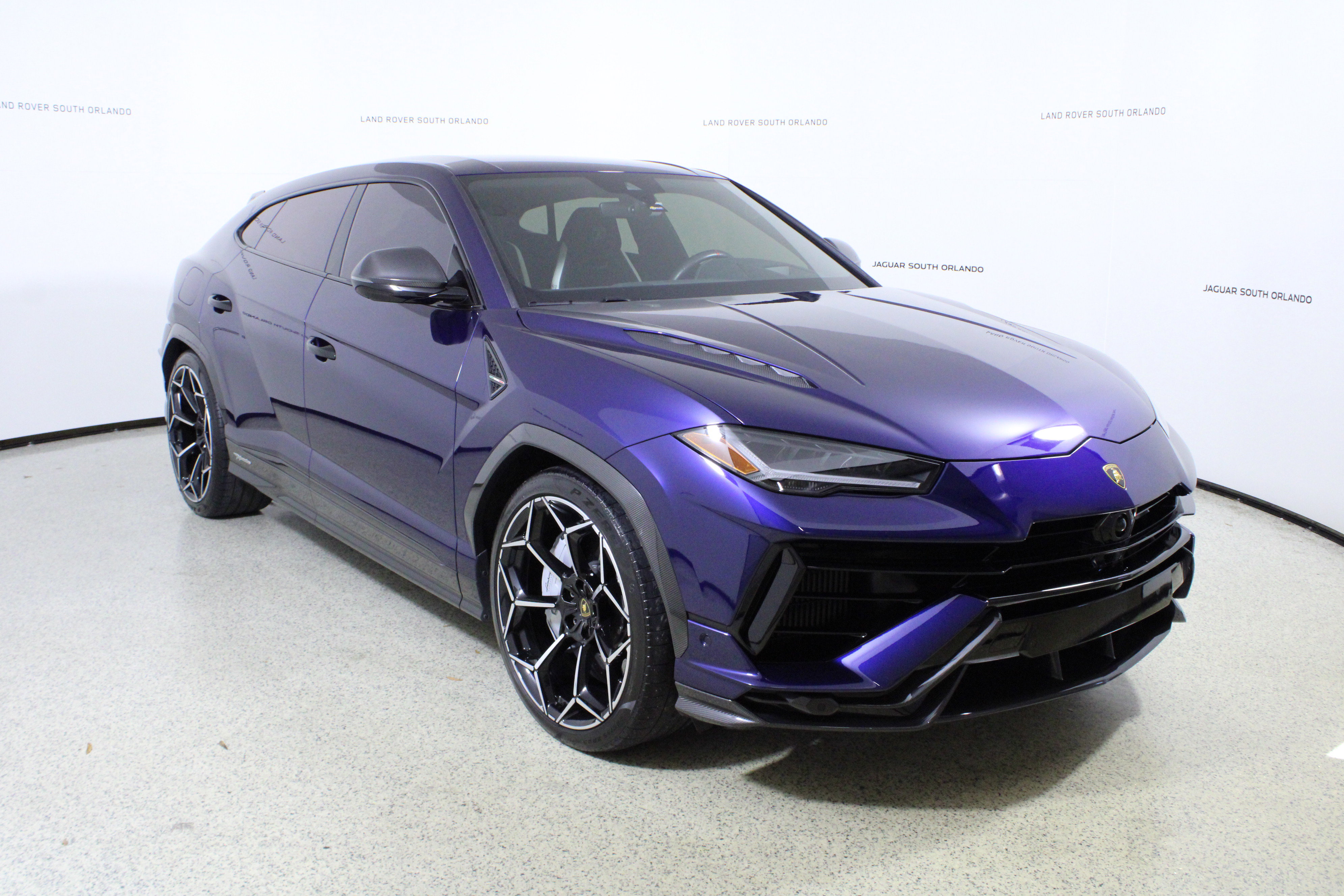 Used 2024 Lamborghini Urus Performante image 3