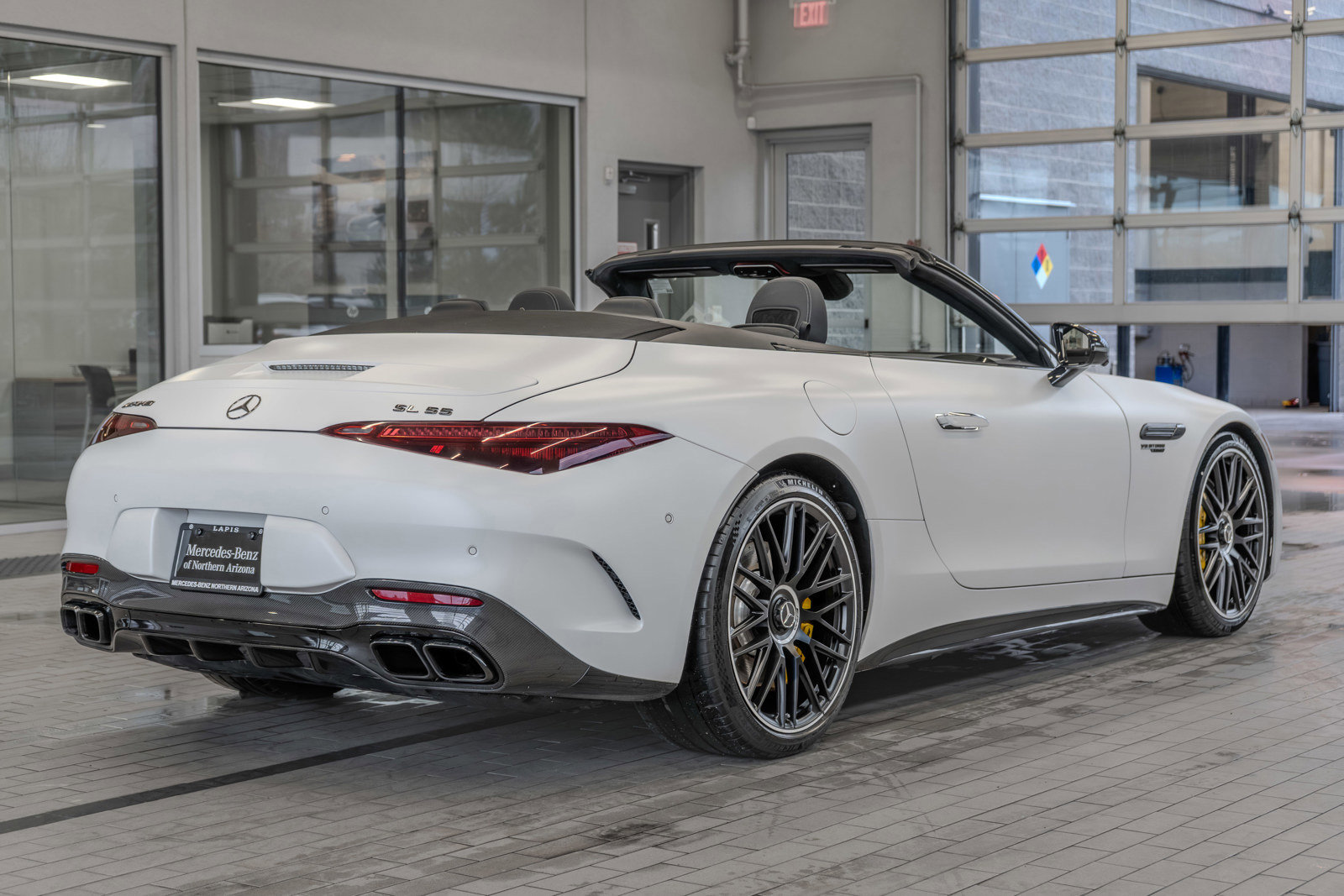 Used 2022 Mercedes-Benz SL 55 AMG 4MATIC image 33