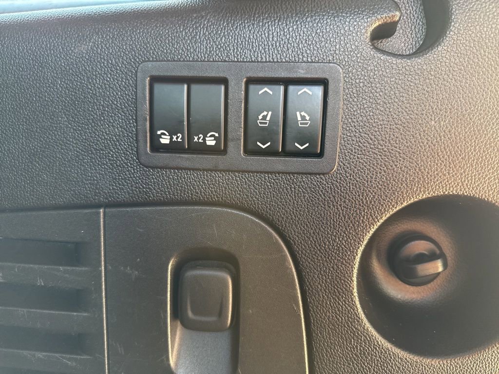 Used 2017 Cadillac Escalade ESV Luxury image 55