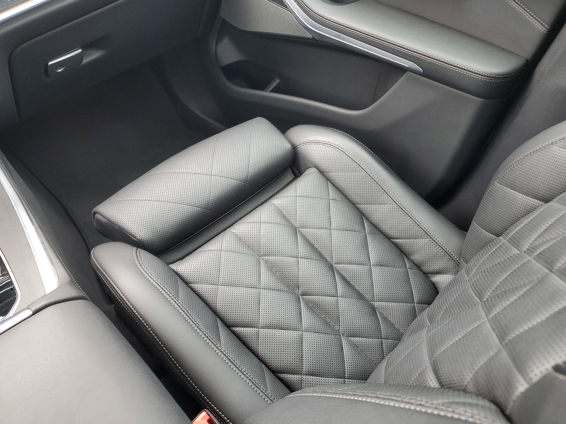 Used 2024 BMW X5 sDrive40i w/ Premium Package image 16