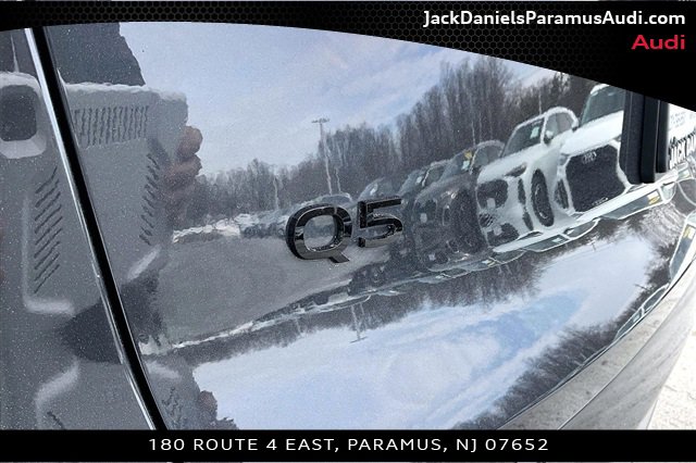 Used 2025 Audi Q5 Premium w/ Convenience Package image 29