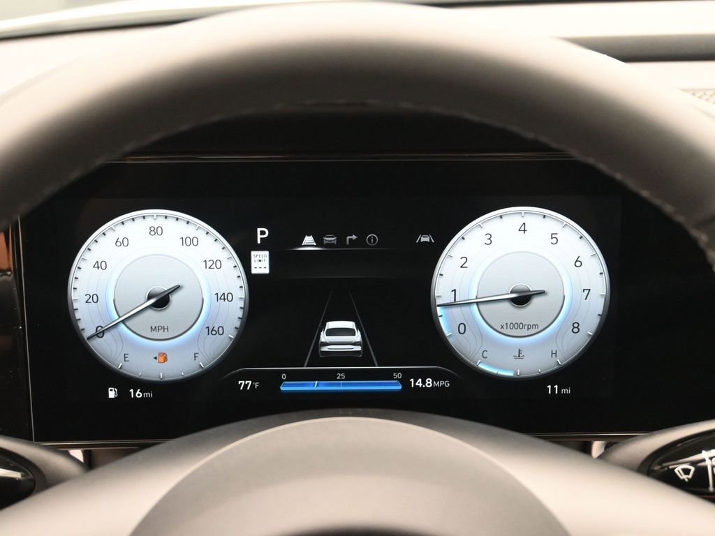 New 2025 Hyundai Elantra Limited image 12