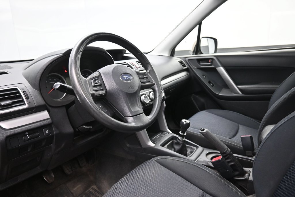 Used 2016 Subaru Forester 2.5i Premium AWD/4WD image 19