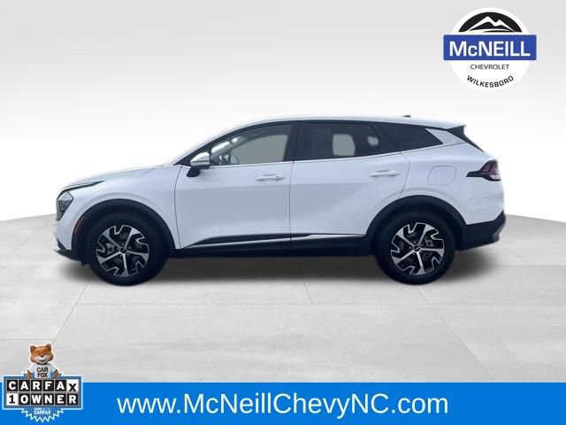 Used 2023 Kia Sportage EX image 4