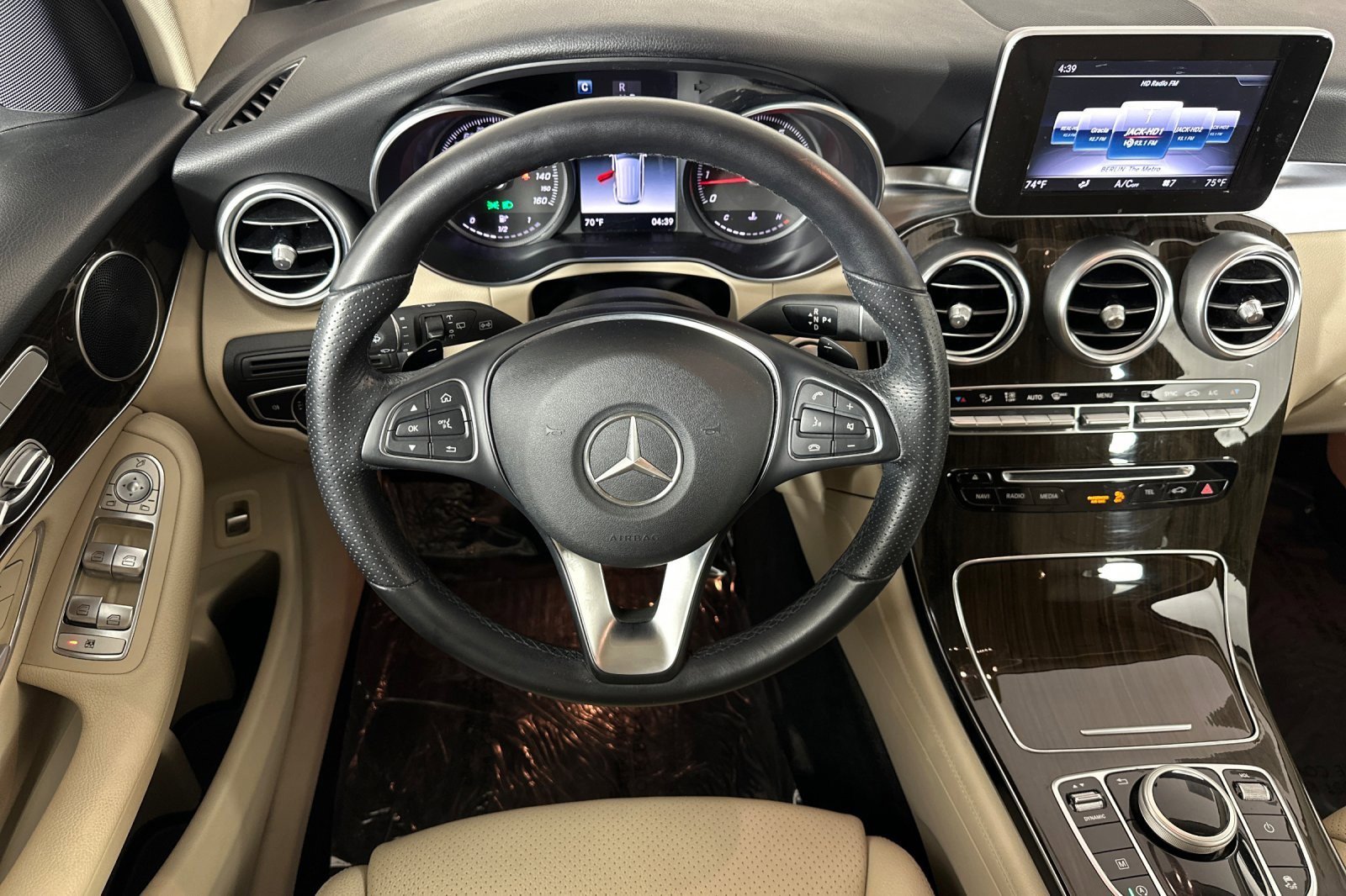 Used 2019 Mercedes-Benz GLC 300 image 13