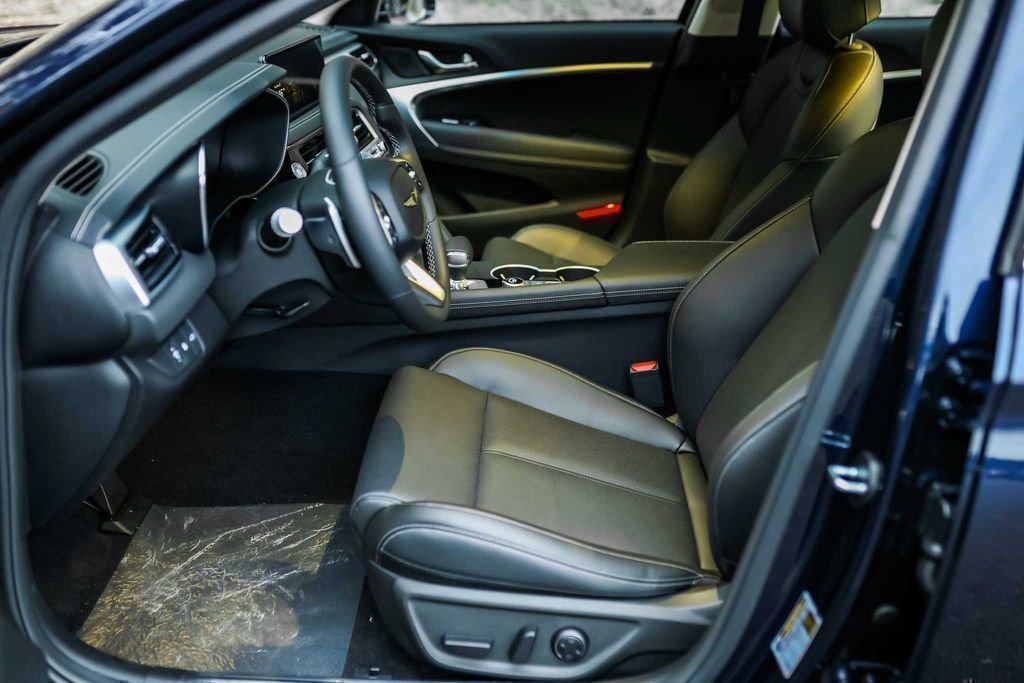 New 2026 Genesis G70 2.5T image 13