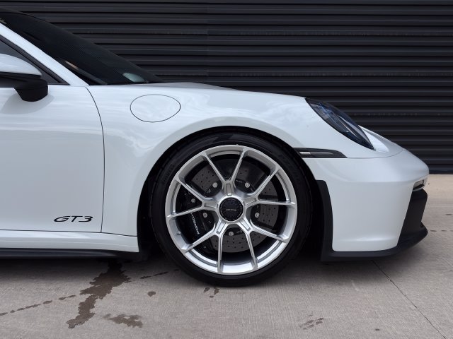 Certified 2022 Porsche 911 GT3 RWD image 11