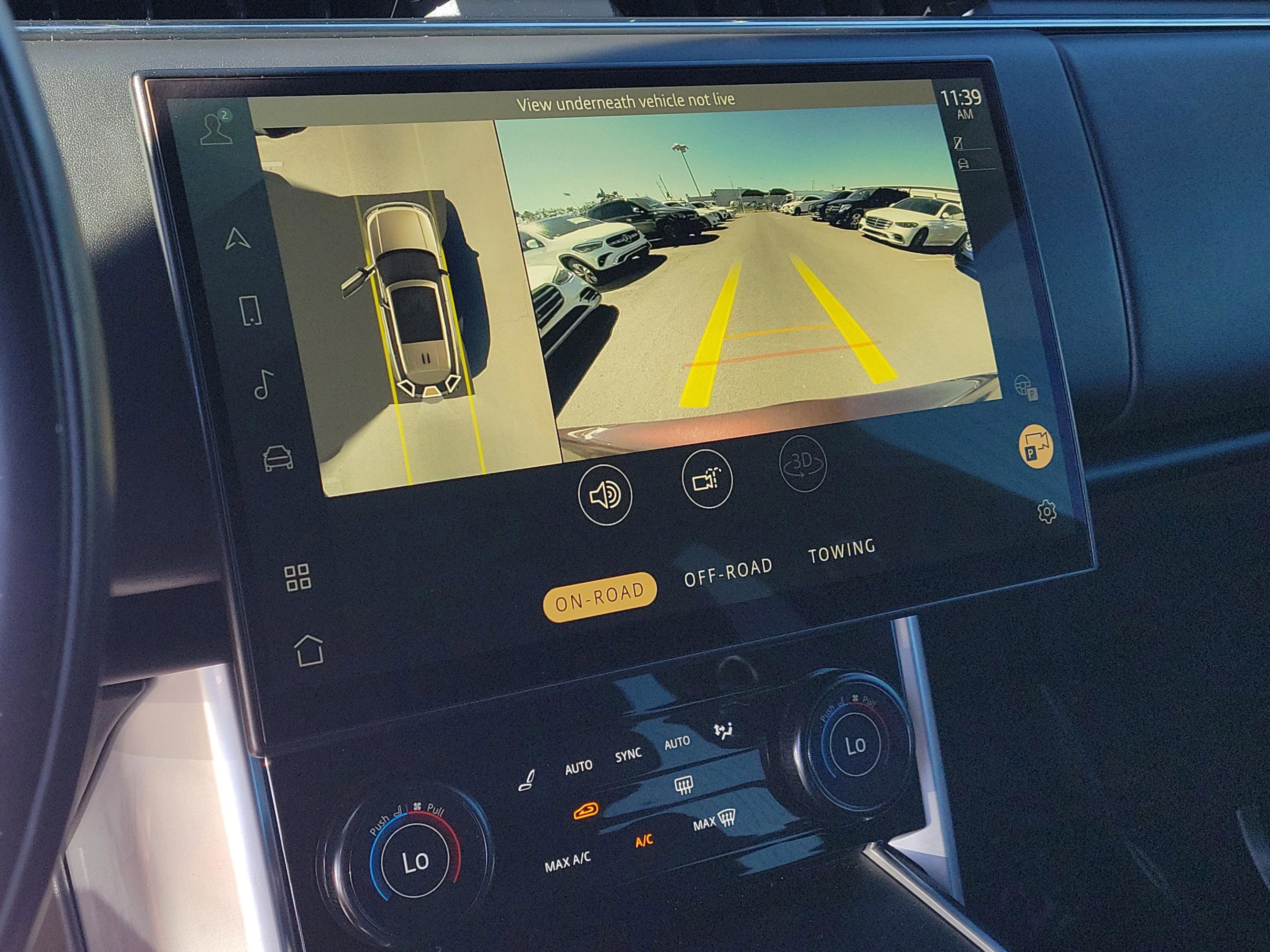 Used 2023 Land Rover Range Rover SV image 32