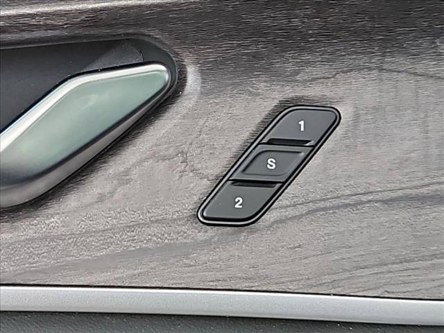 Used 2023 Jeep Grand Cherokee L Limited RWD image 22