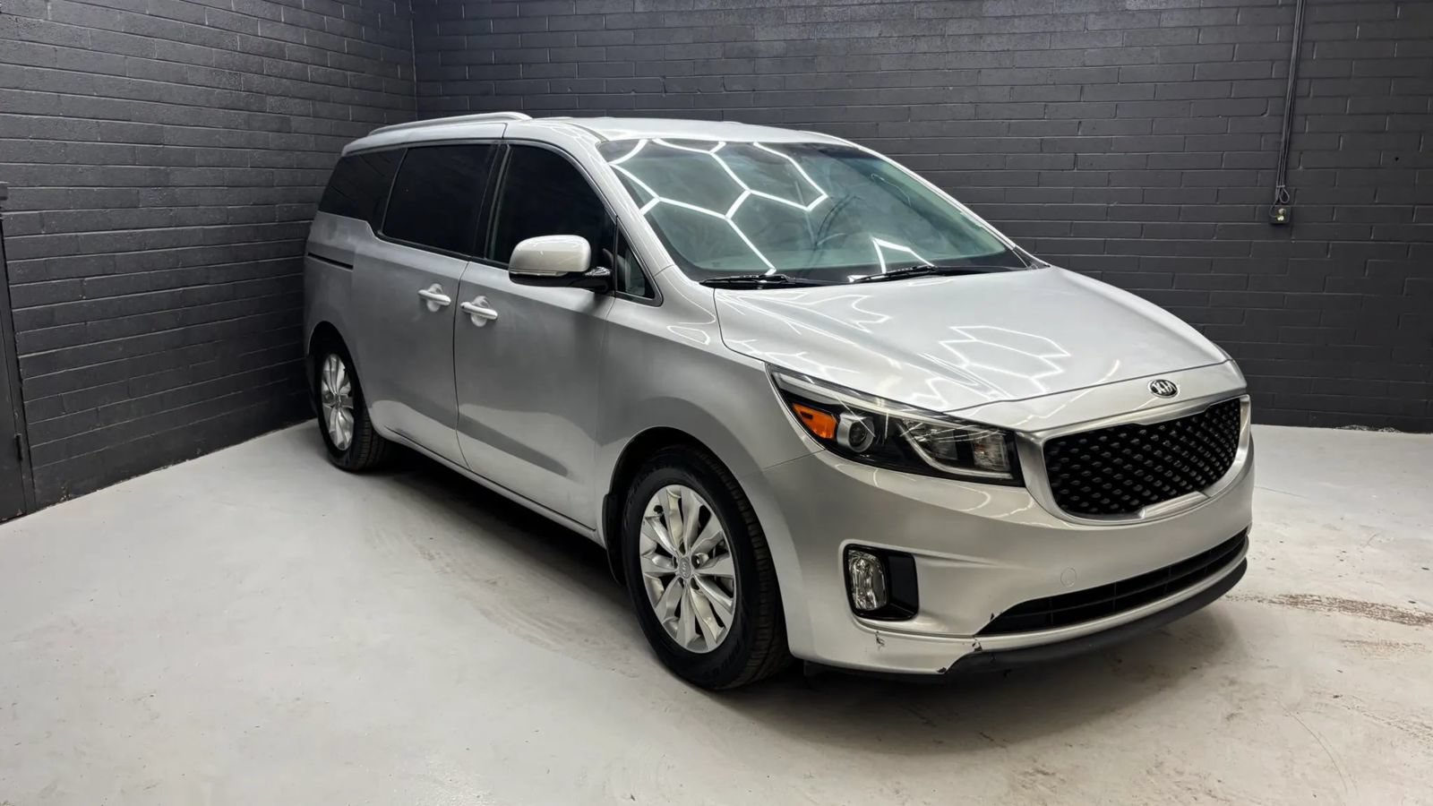 Used 2016 Kia Sedona EX