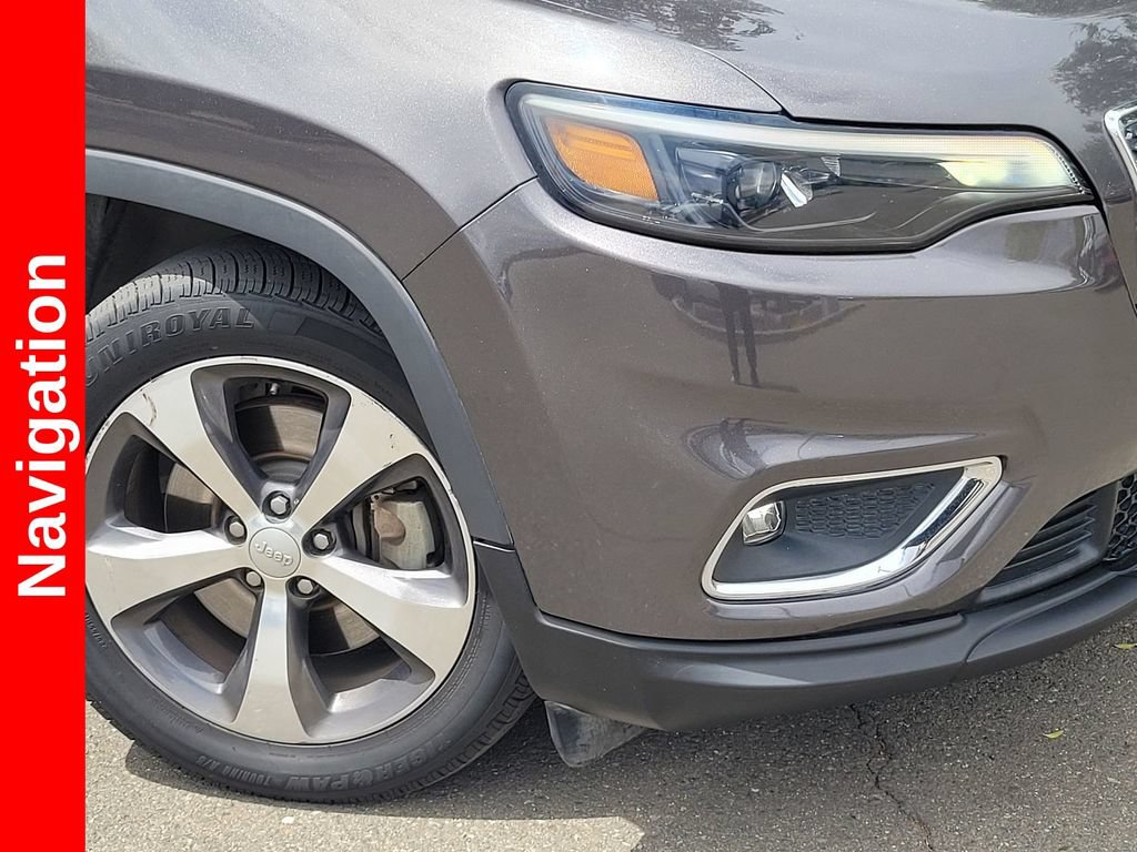Used 2019 Jeep Cherokee Limited w/ Luxury Group FWD image 9