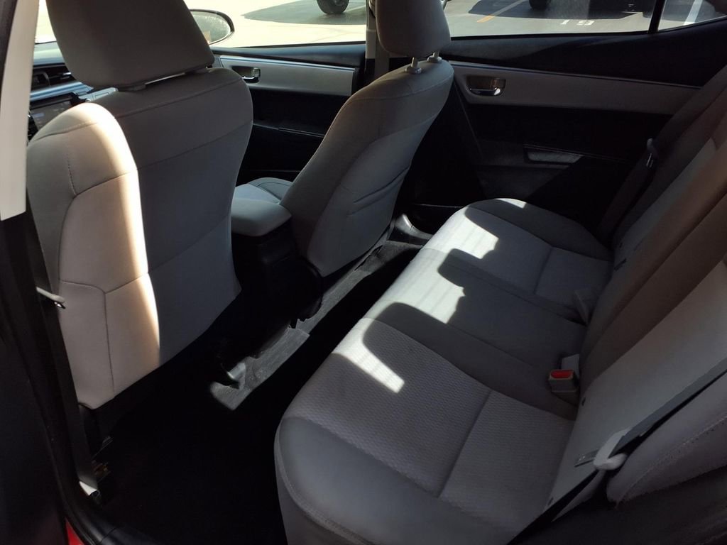 Used 2014 Toyota Corolla LE image 17