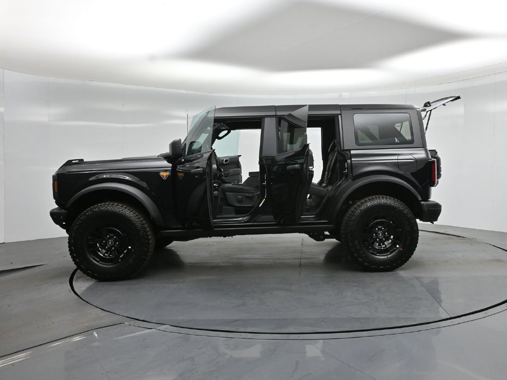 New 2026 Ford Bronco Badlands AWD/4WD image 32